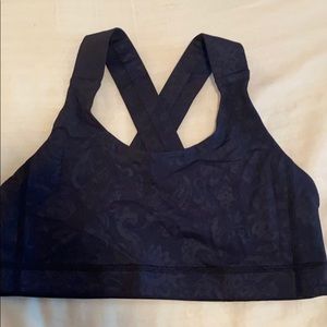 Lululemon sports bra